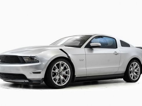 Used 2011 Ford Mustang GT Premium w/ 401A Rapid Spec Order Code RWD image 8