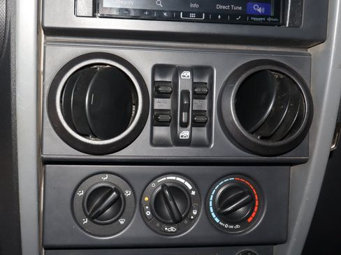 Used 2008 Jeep Wrangler Unlimited Rubicon w/ PWR Convenience Group AWD/4WD image 9