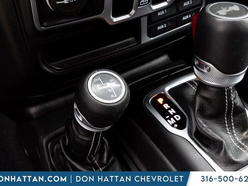 Used 2023 Jeep Wrangler Unlimited Sahara w/ Cold Weather Group AWD/4WD image 13