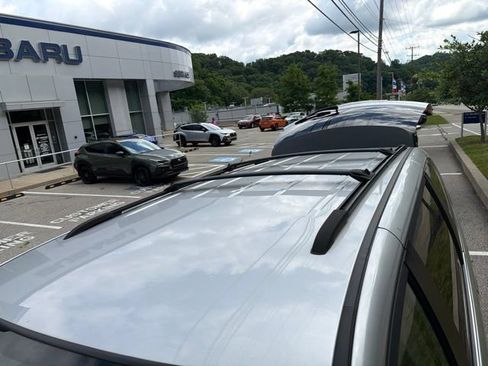 Used 2010 Chrysler Town & Country LX w/ PWR Convenience Group FWD image 31