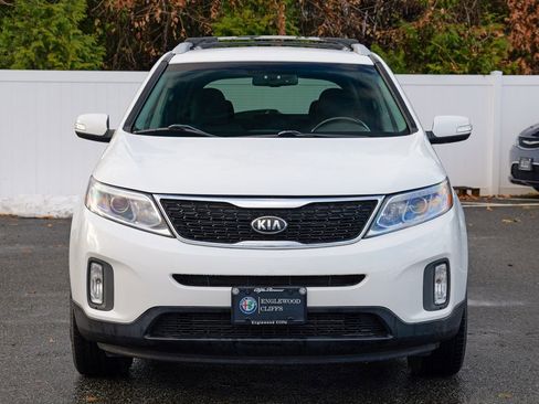 Used 2014 Kia Sorento LX image 2