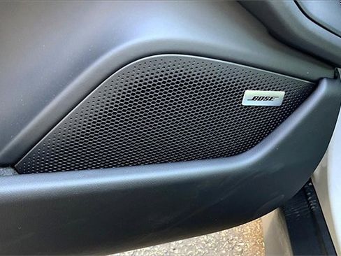 New 2025 Porsche Taycan image 32