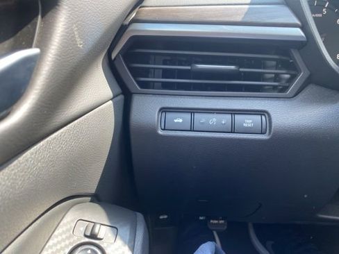 Used 2025 Nissan Altima 2.5 SV image 18