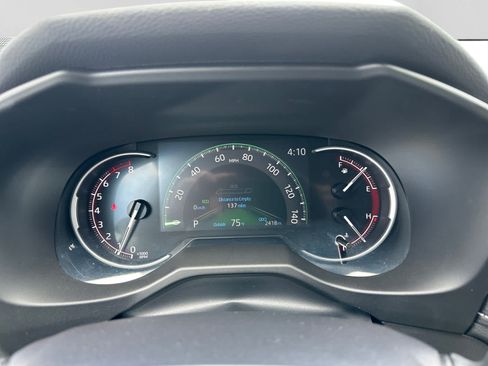 Used 2025 Toyota RAV4 LE AWD/4WD image 14