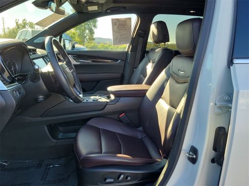 Used 2023 Cadillac XT6 Premium Luxury image 20