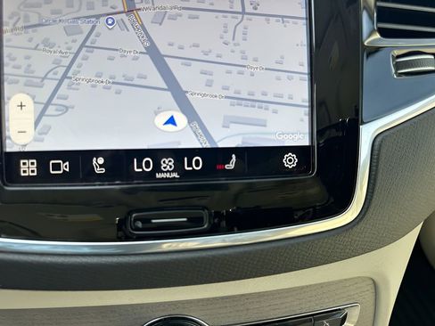 Used 2024 Volvo XC90 B6 Plus w/ Protection Package Premier image 25