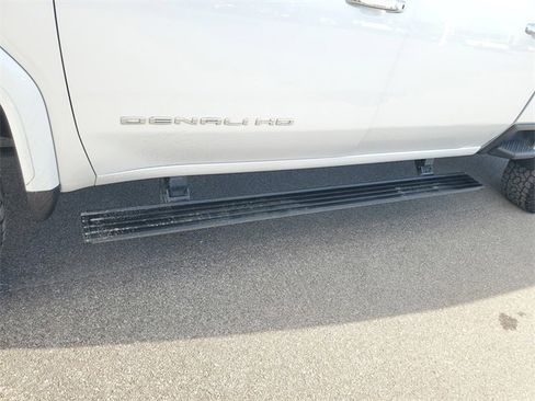 Used 2024 GMC Sierra 2500 Denali Ultimate w/ Max Trailering Package image 35