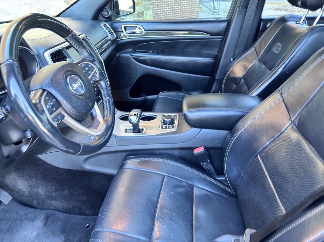 Used 2015 Jeep Grand Cherokee Overland w/ Advanced Technology Group AWD/4WD image 33