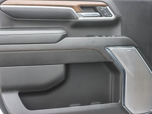 Used 2024 Chevrolet Silverado 2500 High Country w/ Technology Package image 49