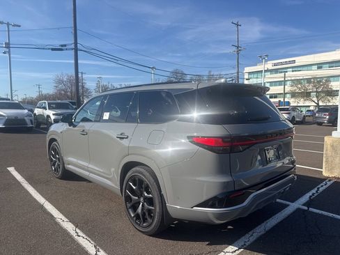 New 2026 Lexus TX 500h AWD image 3