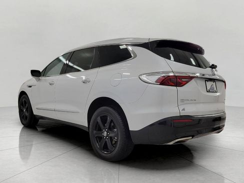 Used 2024 Buick Enclave Essence w/ Sport Touring Edition image 20