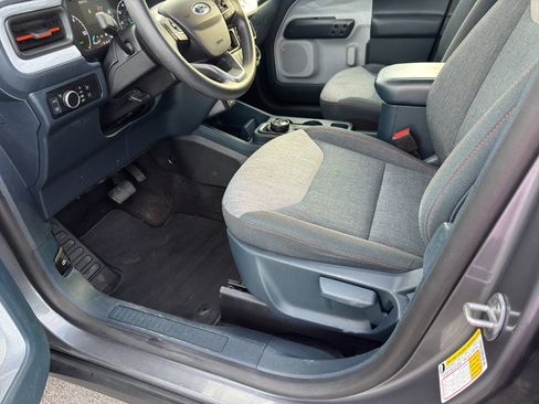 Used 2023 Ford Maverick XLT image 32