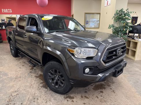 Used 2023 Toyota Tacoma SR5 w/ Black Out Package (TMS) AWD/4WD image 1