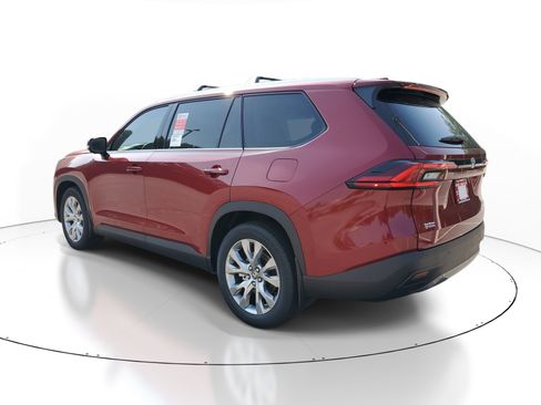 New 2026 Toyota Grand Highlander Limited FWD image 4