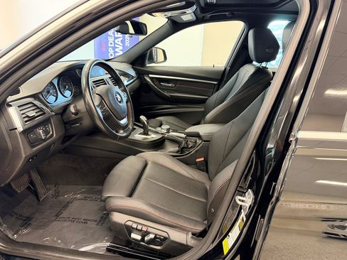 Used 2018 BMW 330i Sedan RWD image 16