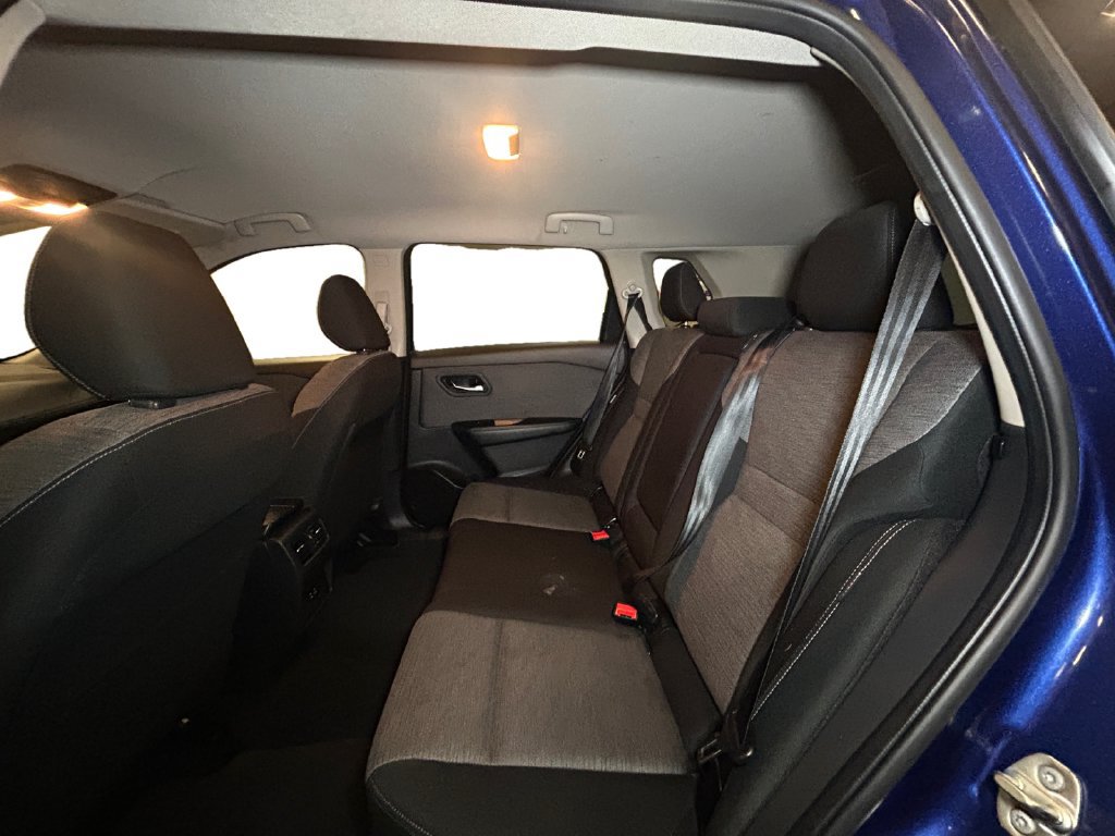 Used 2021 Nissan Rogue SV AWD/4WD image 14