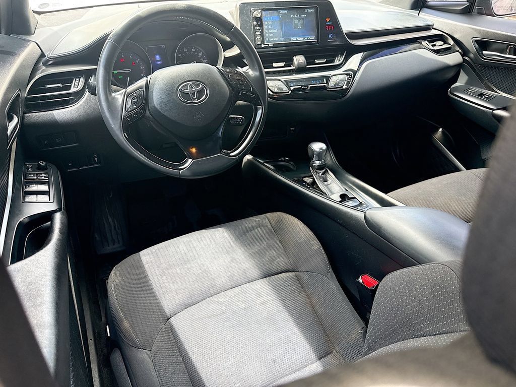 Used 2018 Toyota C-HR XLE FWD image 21