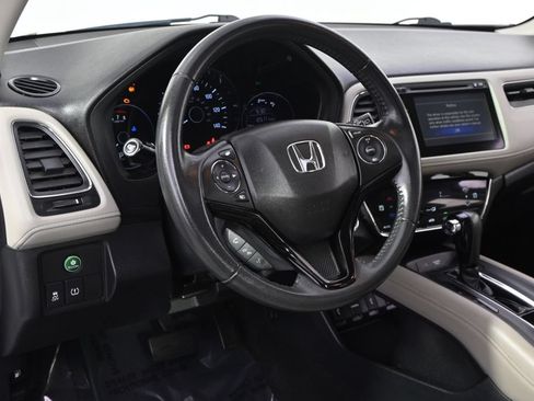 Used 2018 Honda HR-V EX-L image 8