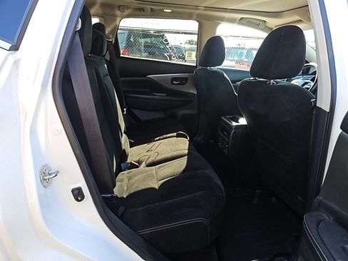 Used 2019 Nissan Murano SV AWD/4WD image 9