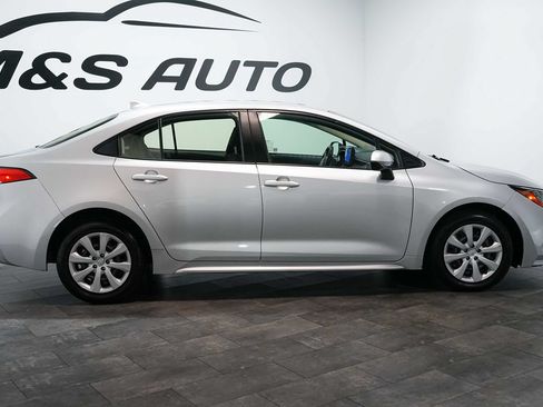 Used 2023 Toyota Corolla LE FWD image 7
