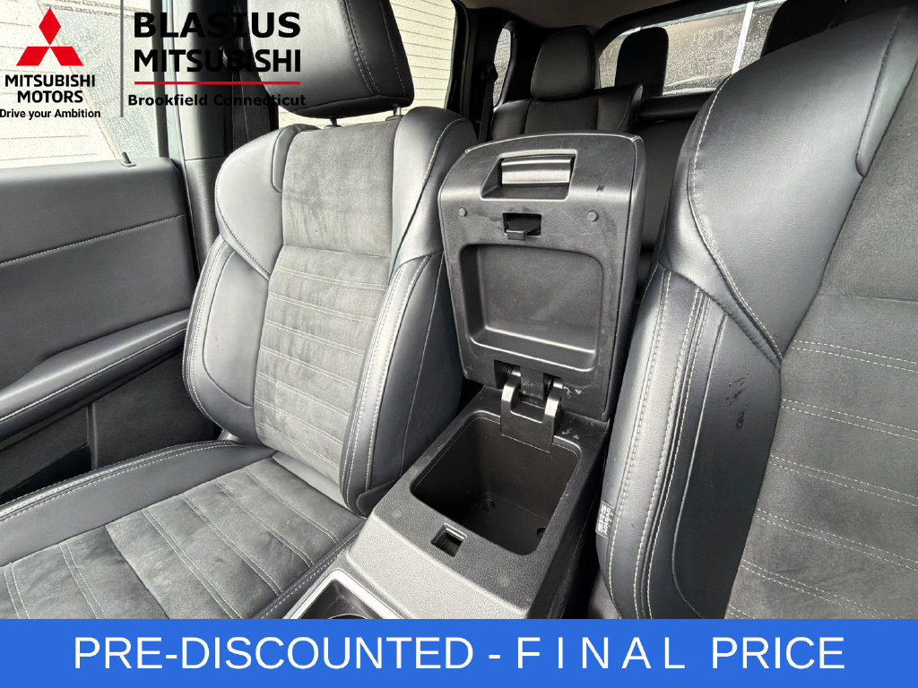 Used 2024 Mitsubishi Outlander SE FWD image 32