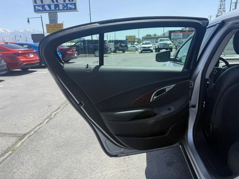 Used 2012 Buick LaCrosse Premium FWD image 13
