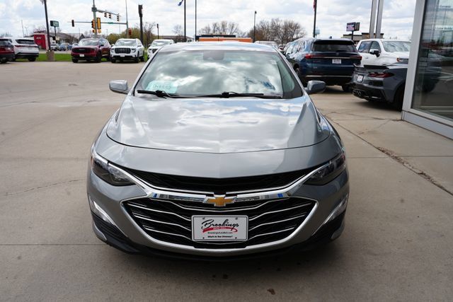 Used 2025 Chevrolet Malibu LS w/ Driver Confidence Package FWD image 30