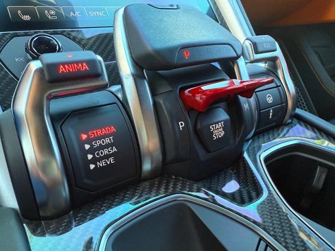 Used 2023 Lamborghini Urus S image 43