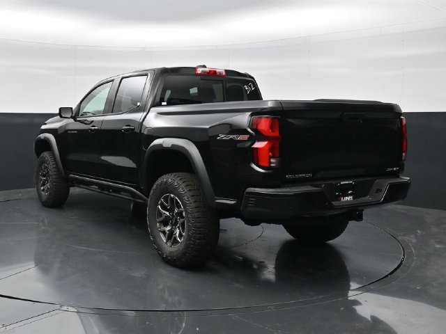 New 2026 Chevrolet Colorado ZR2 w/ Technology Package AWD/4WD image 11