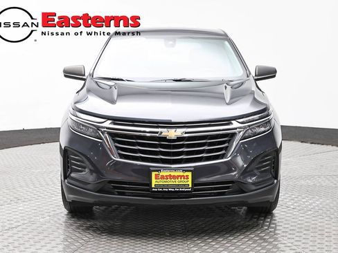 Used 2022 Chevrolet Equinox LS w/ LS Convenience Package image 2