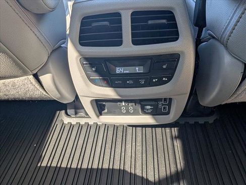 Used 2022 Honda Pilot Elite image 17