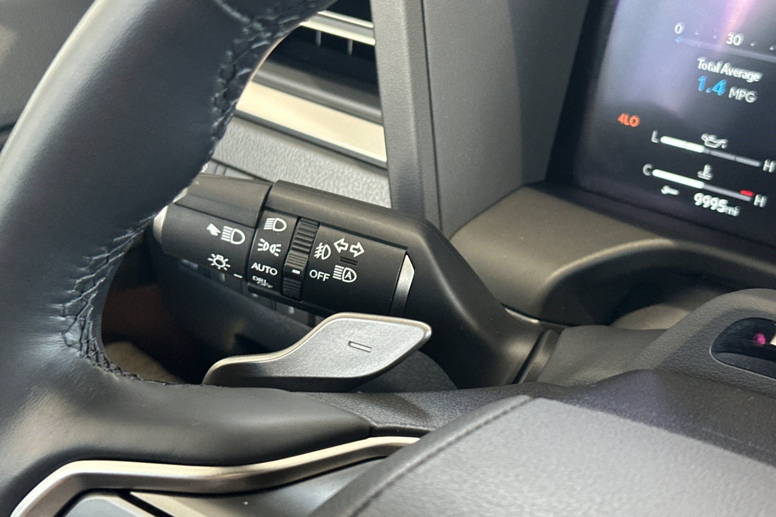 Certified 2024 Lexus GX 550 w/ Cold Area Package AWD/4WD image 32