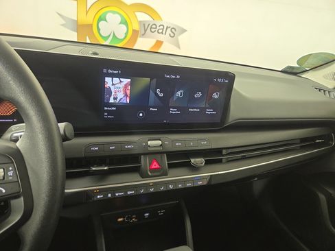 Used 2025 Kia K4 LXS image 21