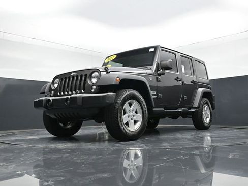 Used 2017 Jeep Wrangler Unlimited Sport w/ Quick Order Package 24S AWD/4WD image 48