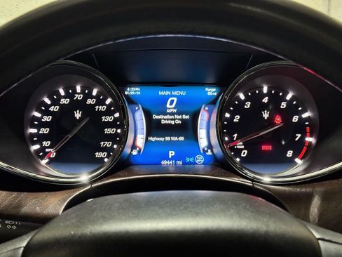 Used 2017 Maserati Quattroporte S RWD image 11