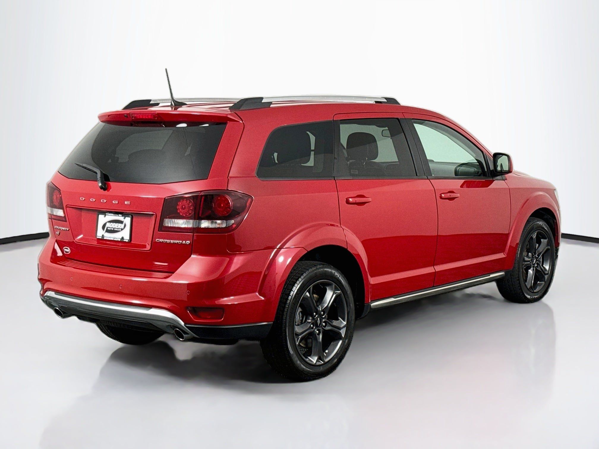 Used 2018 Dodge Journey Crossroad w/ Nav & Sun Group AWD/4WD image 15