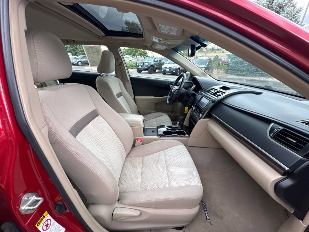Used 2013 Toyota Camry XLE FWD image 17