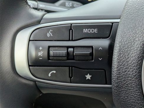 Used 2025 Kia Sportage SX image 26