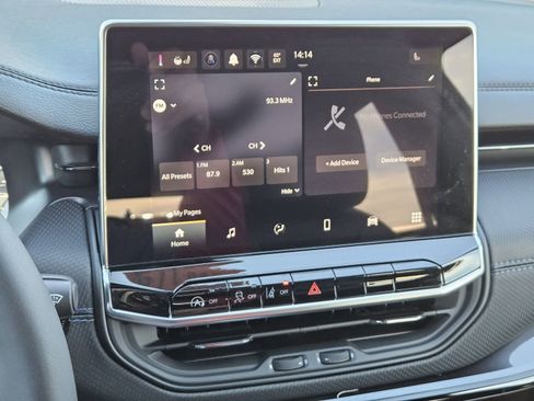 New 2026 Jeep Compass Latitude image 18