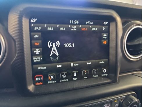 Used 2022 Jeep Wrangler Unlimited Rubicon 4xe w/ Cold Weather Group image 20