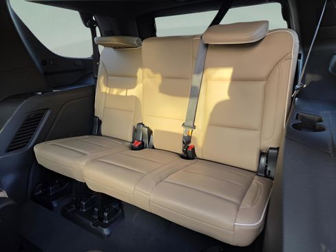 Used 2024 Chevrolet Tahoe Premier image 7