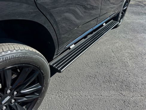 Used 2021 Cadillac Escalade Sport Platinum image 12