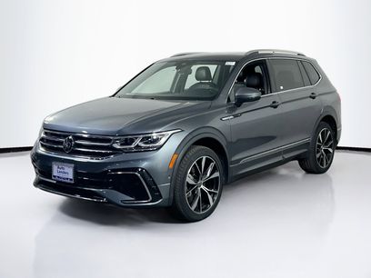 Used 2022 Volkswagen Tiguan SEL R-Line