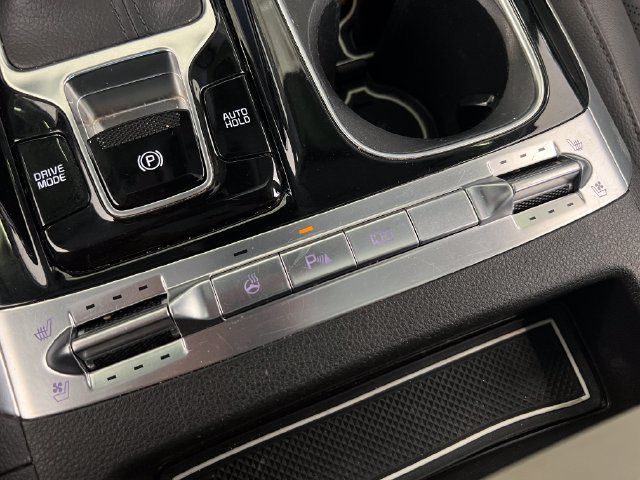 Used 2022 Kia Carnival SX Prestige FWD image 24