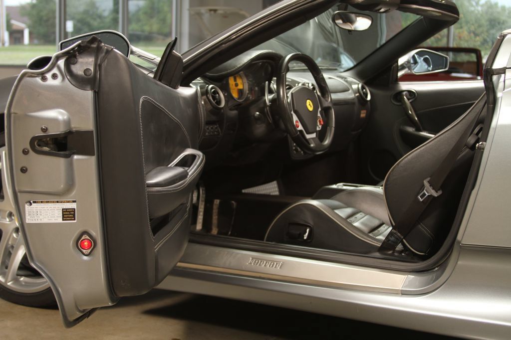 Used 2008 Ferrari F430 Spider RWD image 2