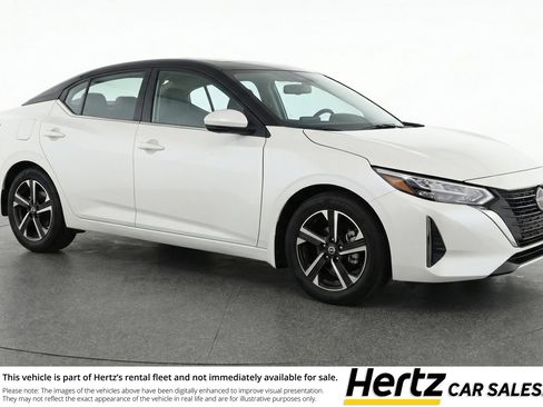 Used 2025 Nissan Sentra SV image 1