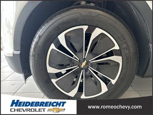 Used 2024 Chevrolet Blazer EV LT AWD/4WD image 7