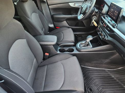 Certified 2024 Kia Forte LXS image 11