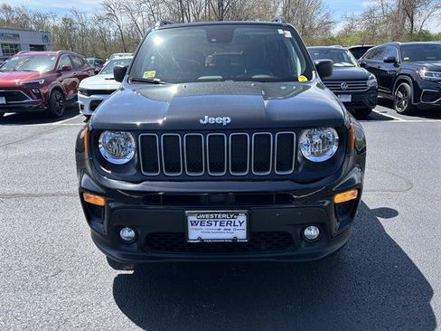 Certified 2023 Jeep Renegade Latitude w/ Sun/Sound Group AWD/4WD image 8