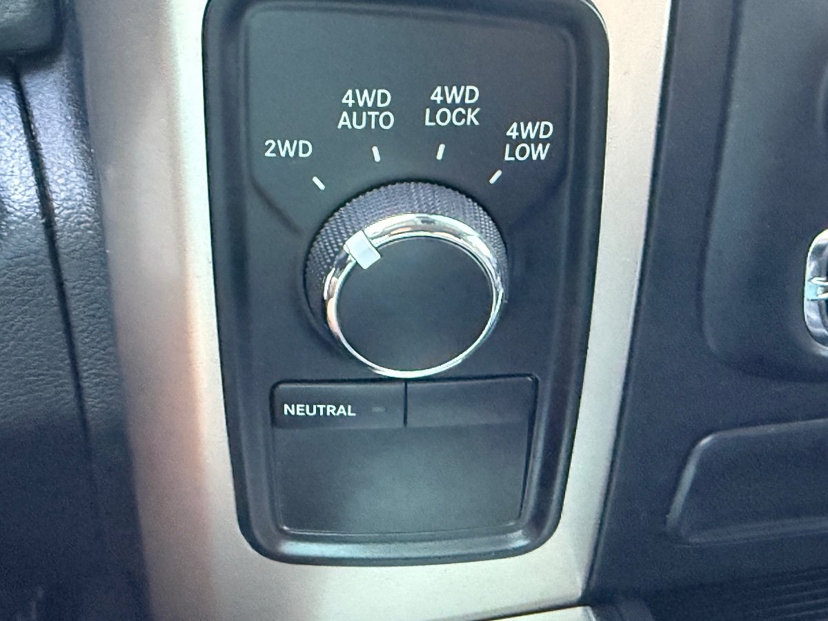 Used 2013 RAM 1500 Big Horn AWD/4WD image 32